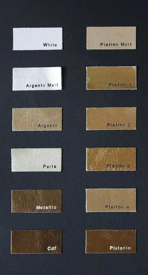 Campionario Brotinart con effetto lamina parziale nei toni platino, argento, metallic, perla e bianco. Rifinizioni per pelle moda.
