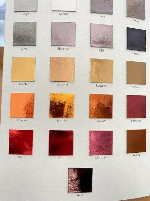 Colori intensi con lamina totale Brotinart: ruggine, arancio, brandy, bordeaux, vino, heat, ambra, plutonio, smog e carbon.